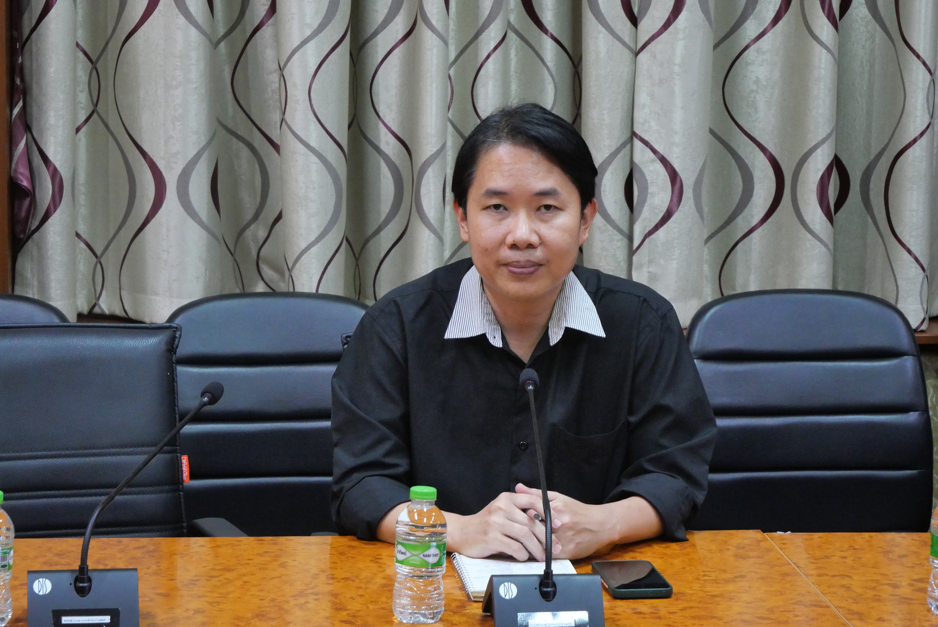 title - รองเลขาธิการ ส.ป.ก. ประชุมติดตามความก้าวหน้าการส่งเอกสารเบิกจ่ายผ่านระบบสารบรรณอิเล็กทรอนิกส์ (e-Office) ของสำนักบริหารกลาง 